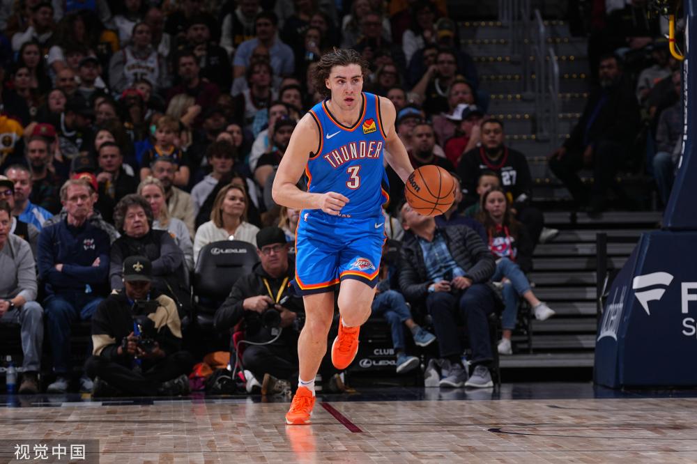 与此同时 与此同时