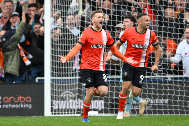 定俱乐部的 定俱乐部的