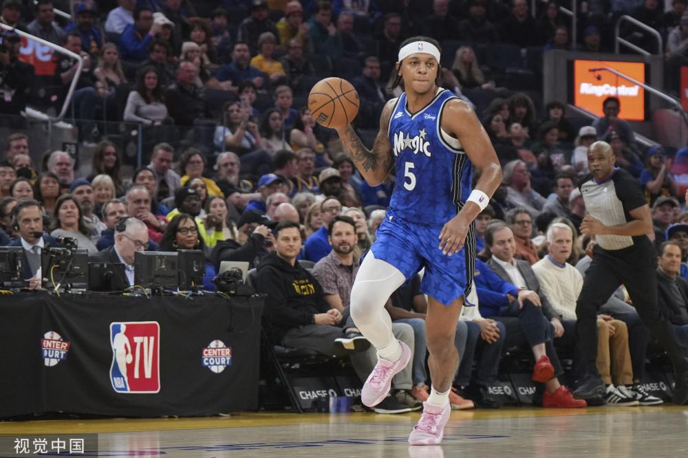 府的框架内 府的框架内